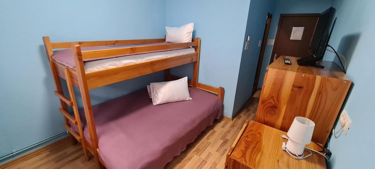 Pensiunea Aurora - Great Hostel Voineasa Eksteriør billede