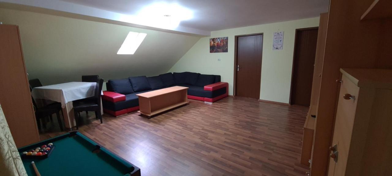 Pensiunea Aurora - Great Hostel Voineasa Eksteriør billede
