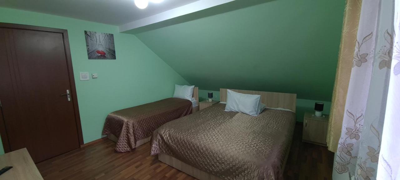 Pensiunea Aurora - Great Hostel Voineasa Eksteriør billede